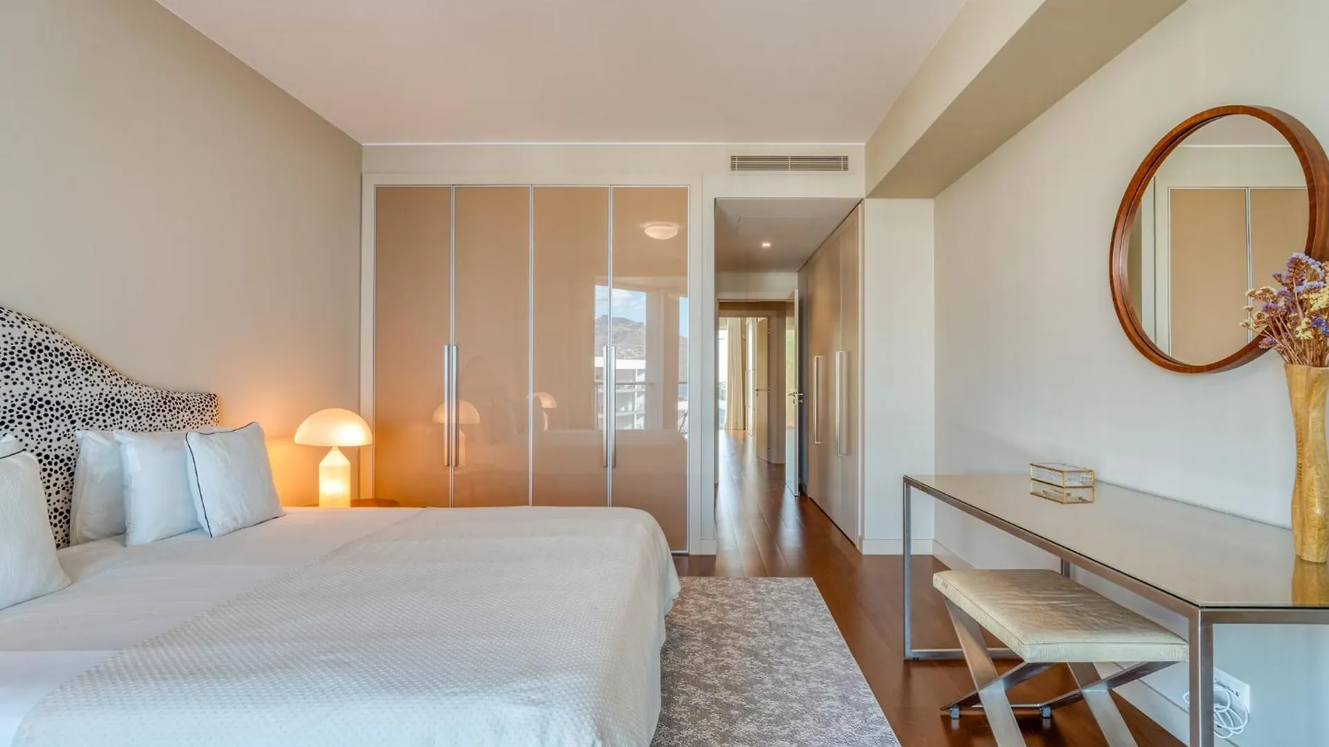 Suite 107 - Two Bedroom Apartment Funchal
